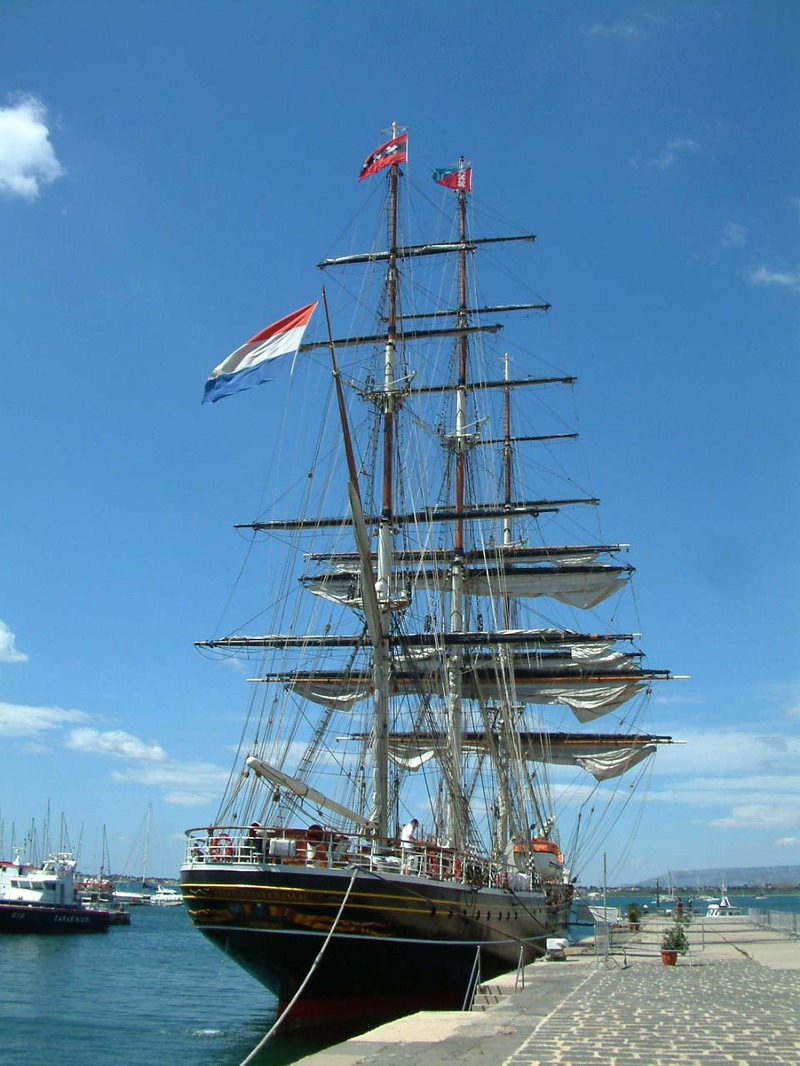 Stad Amsterdam moored.jpg