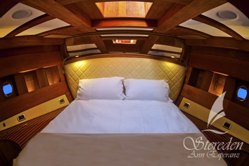 Stereden Ann Esperanz - Guest Cabin.jpg
