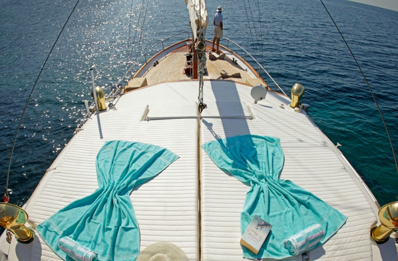 Sunabthing on motor yacht ROTA II.jpg