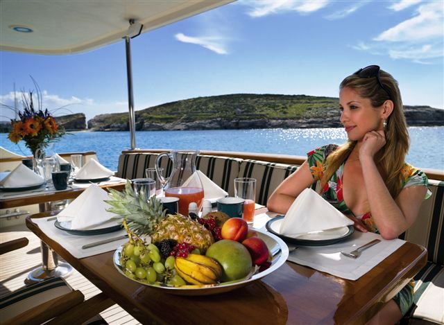 Sundene -  Aft Deck Dining.jpg