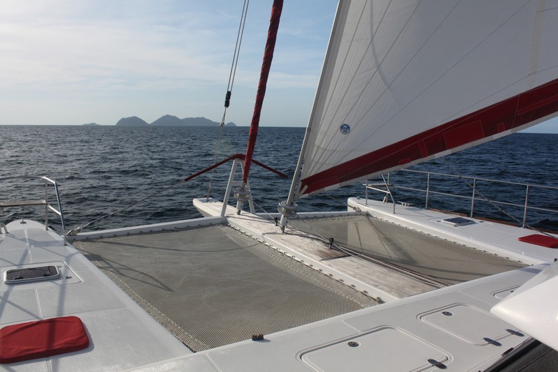 Sunreef 62 BLAZE II  -  Forward Trampolines.jpg