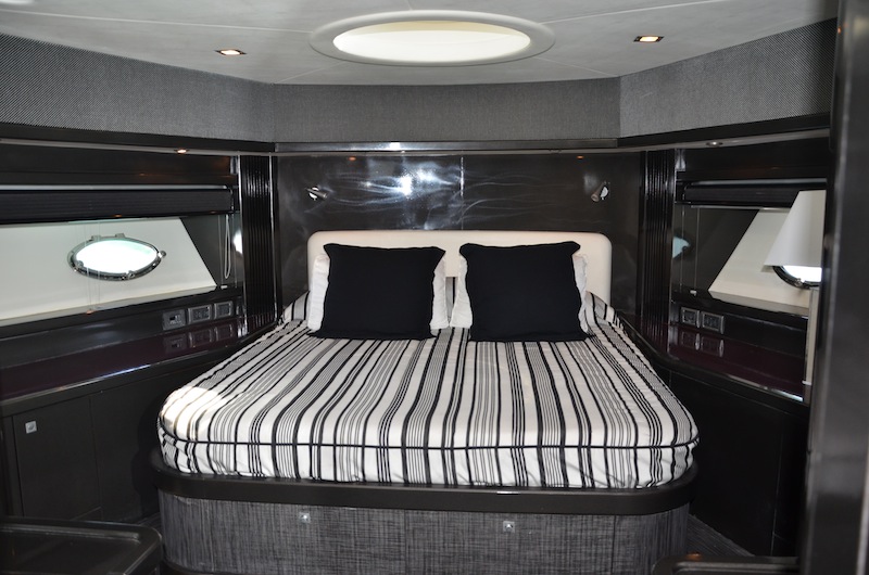 Sunseeker GEORGIA -  VIP Cabin.JPG