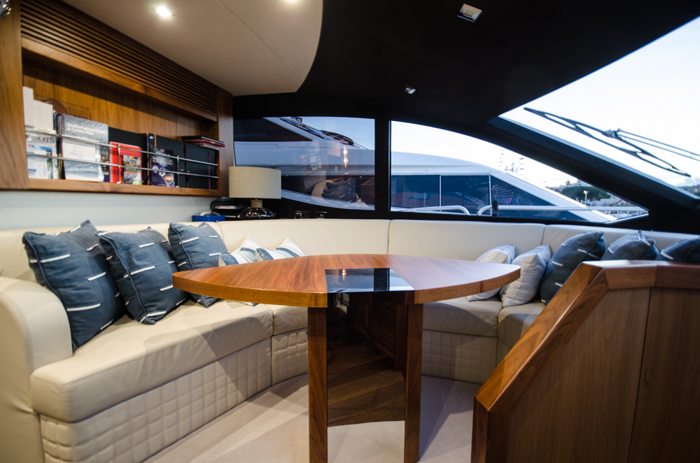 Sunseeker OASIS - Bridge seating.jpg