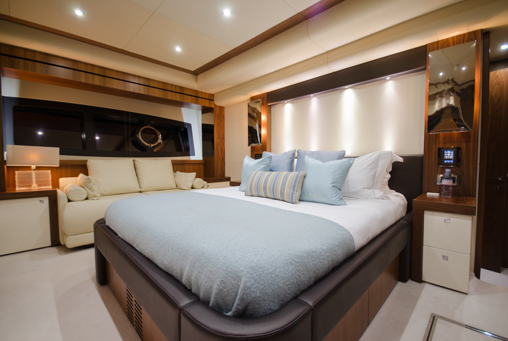 Sunseeker OASIS - Master stateroom.jpg