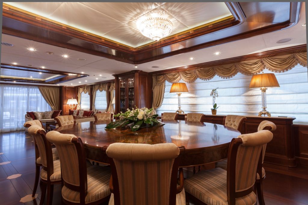 Superyacht PRIDE -  Formal Dining.jpg