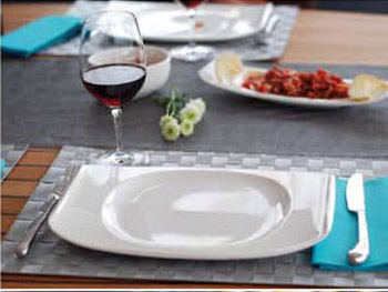 TARANI alfresco dining.jpg
