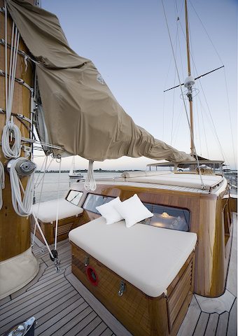 Tiziana Sitting Area Foredeck.jpg