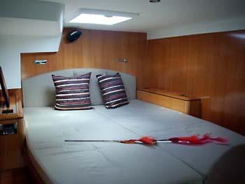 Tonina - Guest Stateroom.jpg