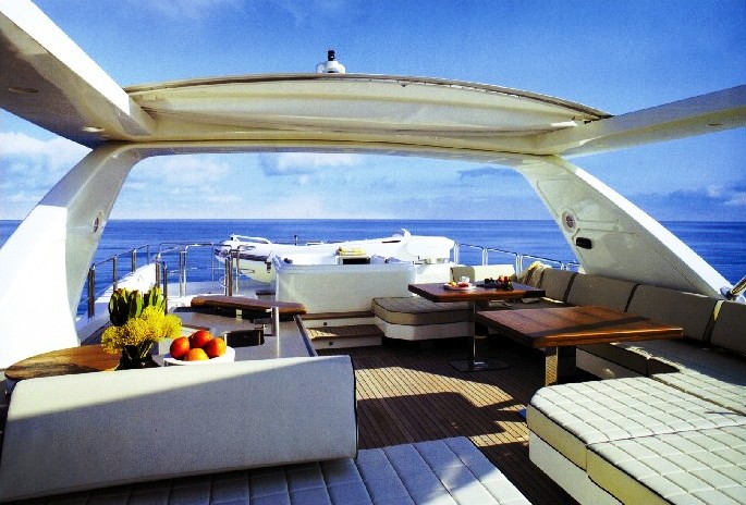 Tropicana -  Flybridge.jpg