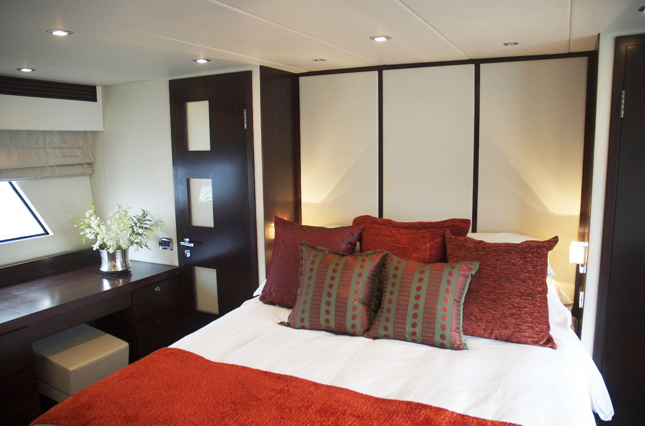 Twin Palms I - VIP CABIN.jpg