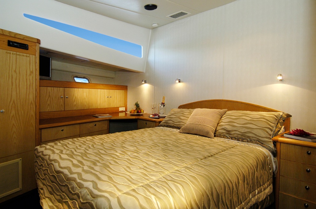 ULTIMATE LADY Master Cabin.jpg