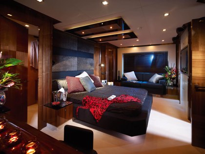 UM6 - Master Cabin.jpg