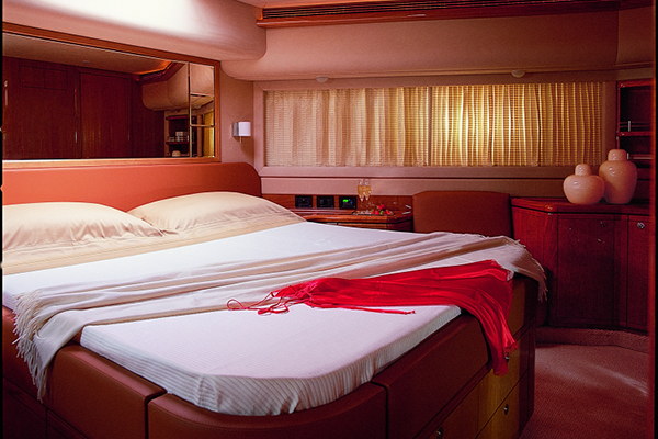 UNFORGETTABLE - VIP cabin.jpg