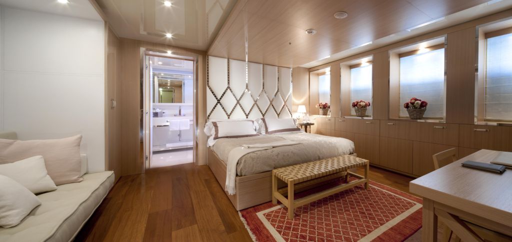 VICKY -  Cabin 2.jpg