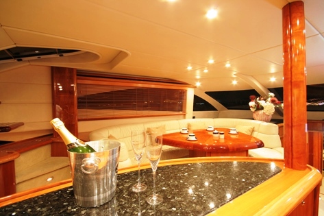 VOGUE OF BEAULIEU -  Bar.jpg