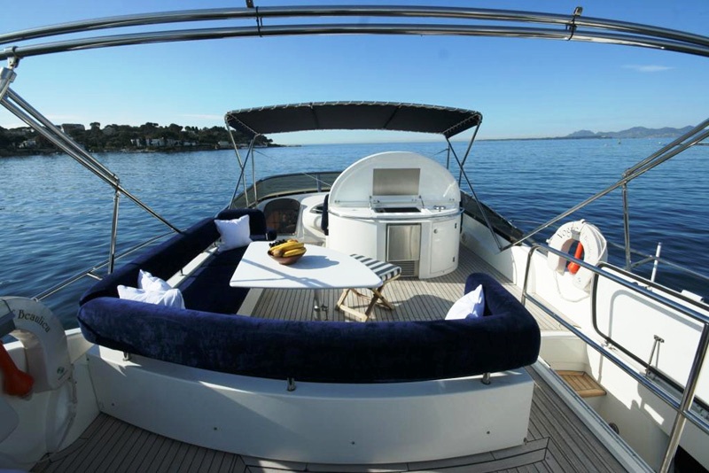 VOGUE OF BEAULIEU -  Flybridge.jpg