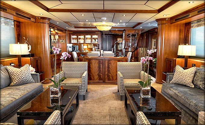 ViVieRae Yacht .jpg