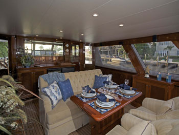 Victorian Rose -Aft Deck Dining.jpg