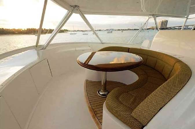 Viking motor yacht MUSTANG SALLY - Flybridge seating.jpg