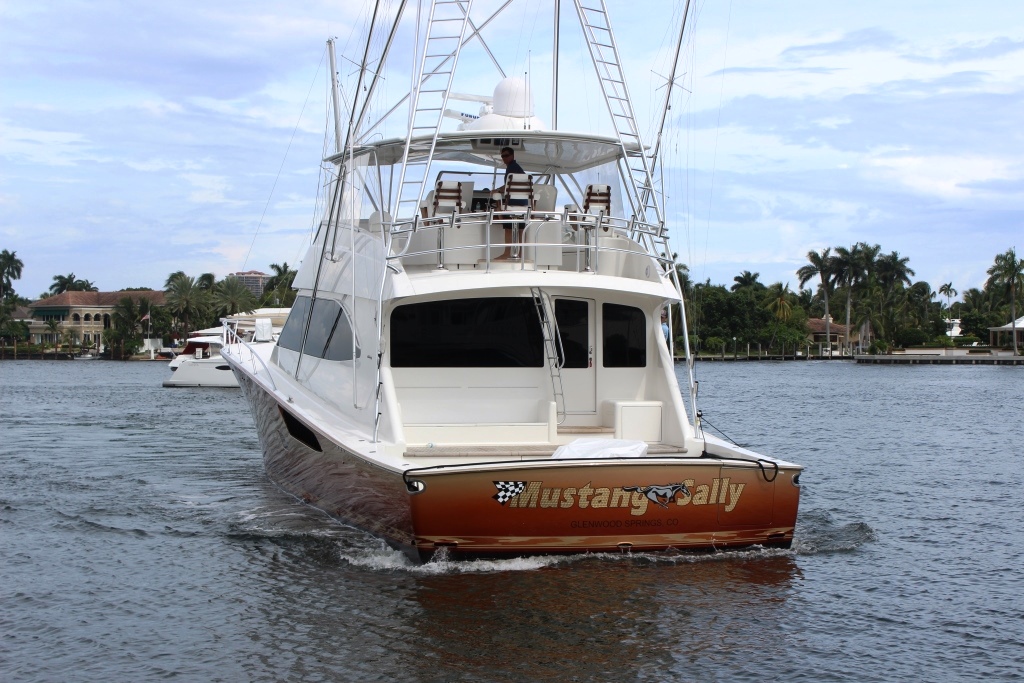 Viking motor yacht MUSTANG SALLY - Stern view.jpg