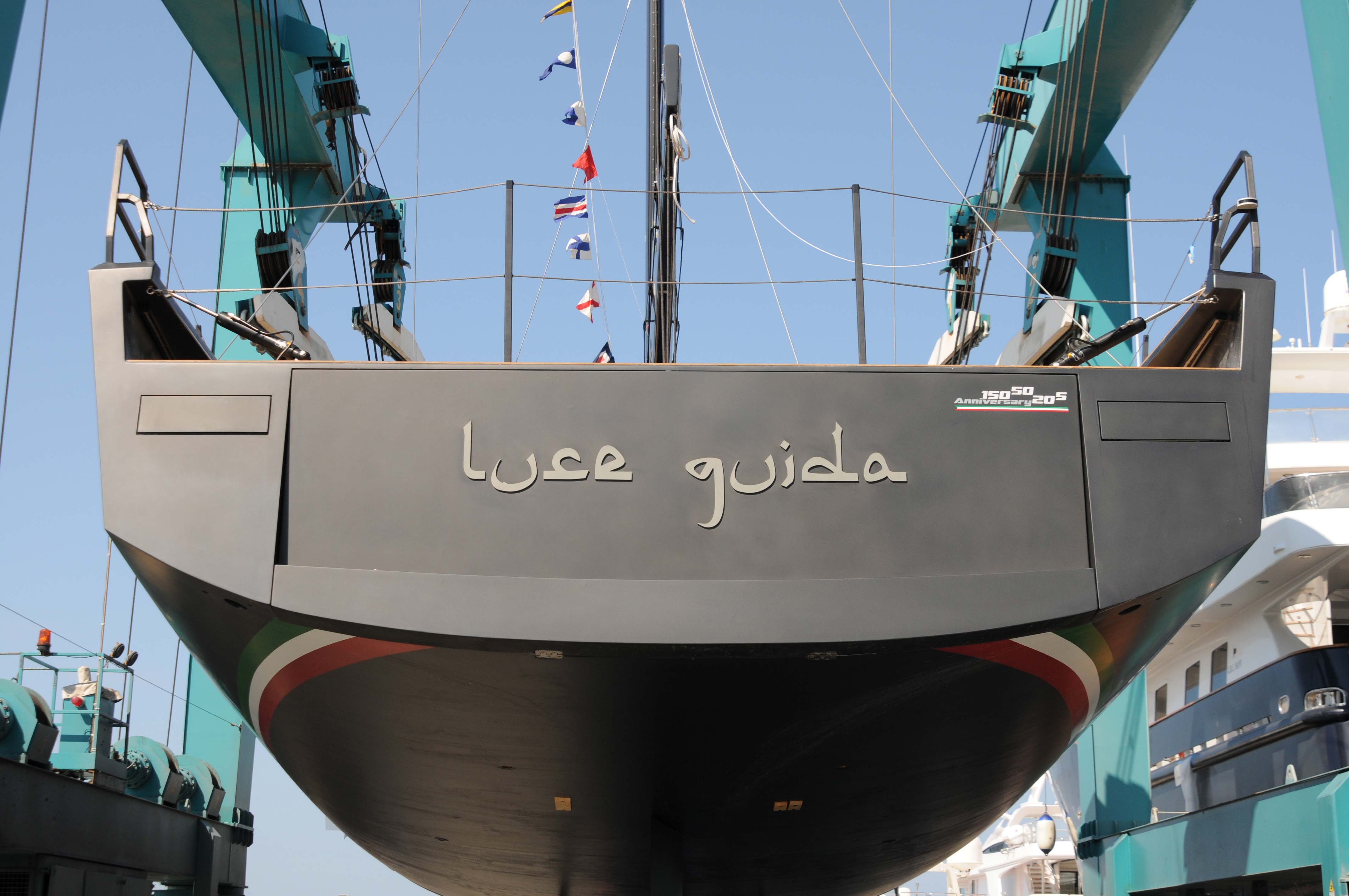 Vismara V80 Maxi Yacht Luce Guida aft.jpg