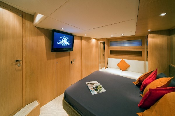 White Lotus - Master Cabin.jpg