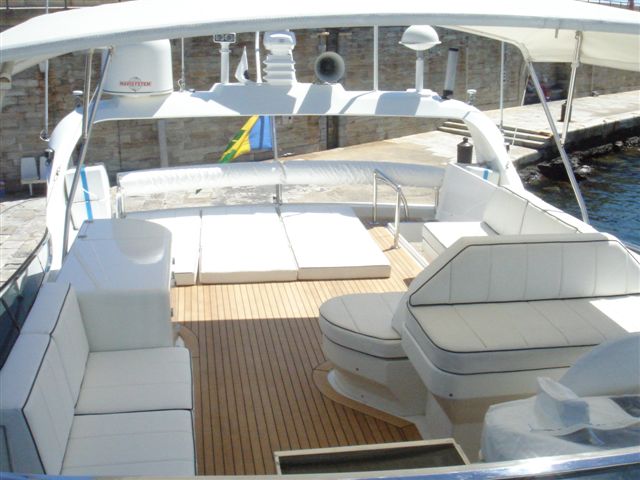 Wil Power Flybridge.jpg