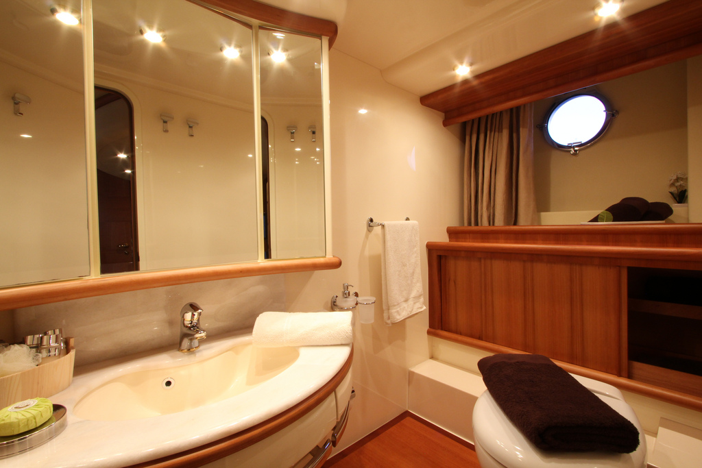 Wiljim -  Bathroom.jpg