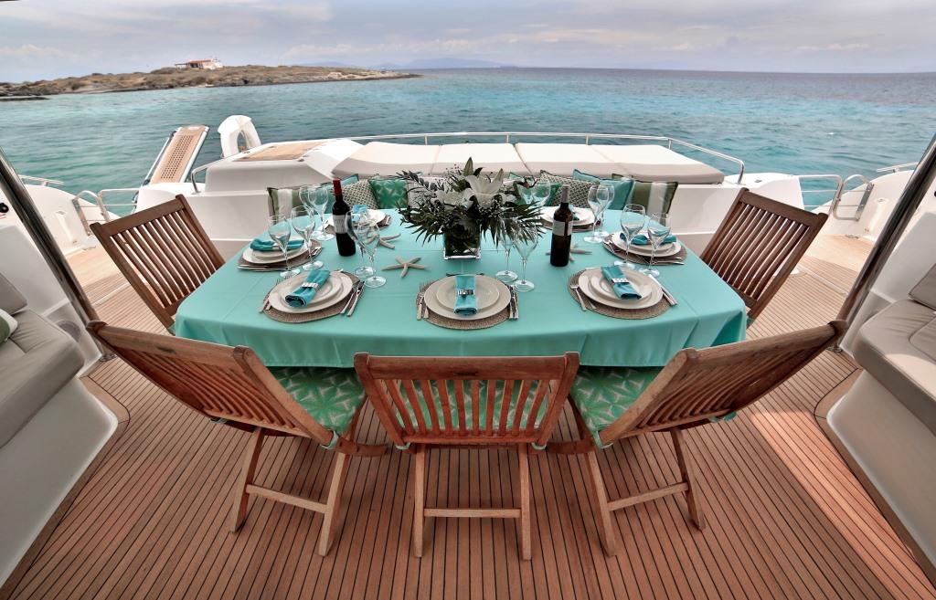 Worlds End - Alfresco dining.jpg