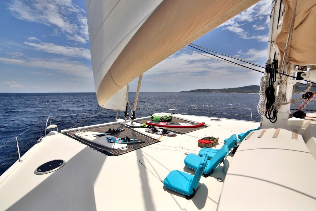Worlds End - Foredeck view.jpg