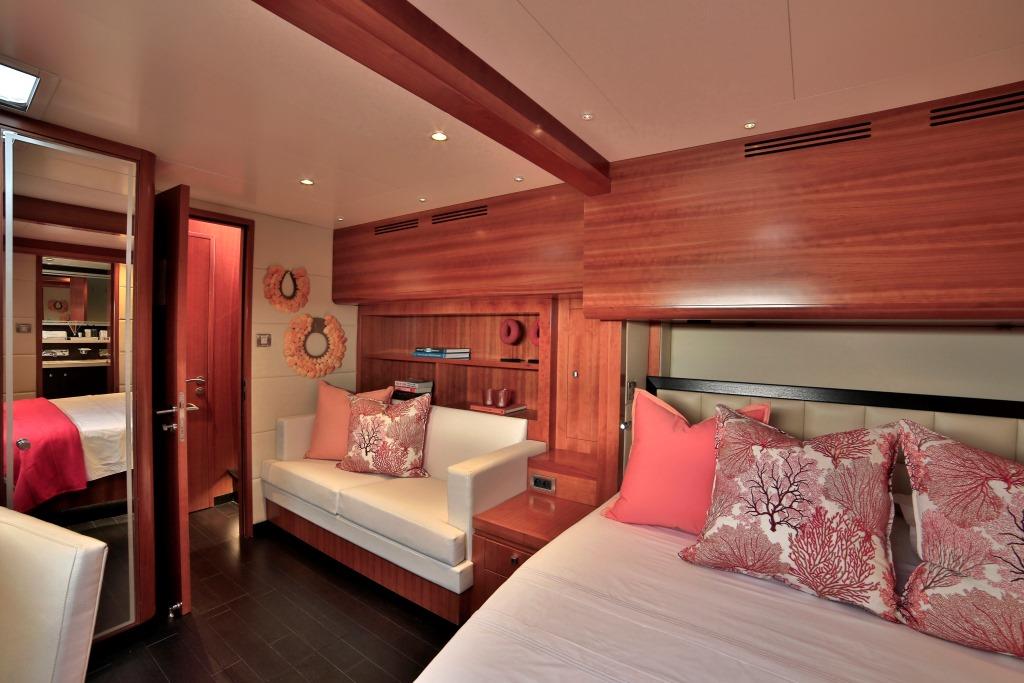 Worlds End - Master cabin 2.jpg