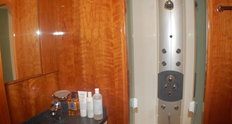 XENIA - Ensuite.jpg