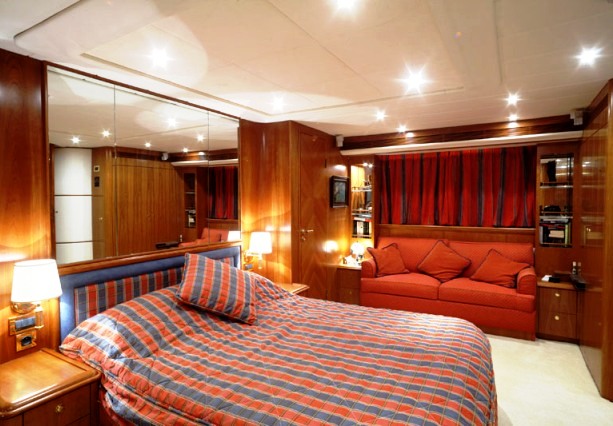 YIALOUSA -  Master Cabin.jpg