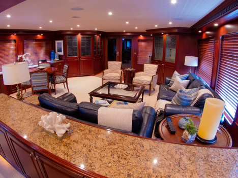 Yacht  REFLECTIONS - Salon view.jpg