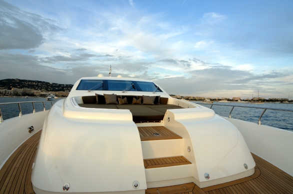 Yacht ALEON -  Foredeck.jpg