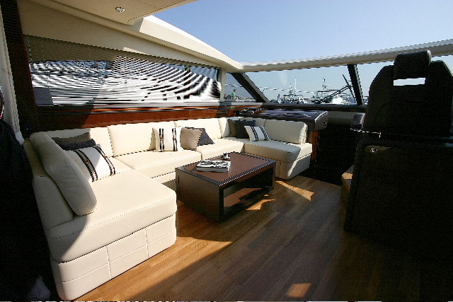 Yacht ALGANDRA -  Retractable Sun Rood in Salon.jpg