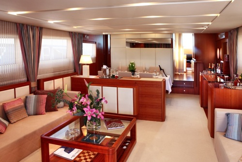Yacht AMON -  Main Salon.jpg