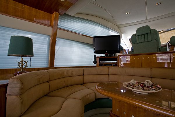 Yacht ARISTOTELIS -  Salon 2.jpg