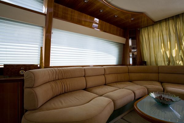 Yacht ARISTOTELIS -  Salon Seating.jpg