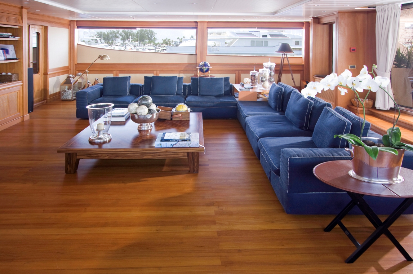 Yacht AZTECA II -  Skylounge Seating.jpg