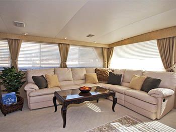 Yacht BELLA SOPHIA -  Salon.jpg