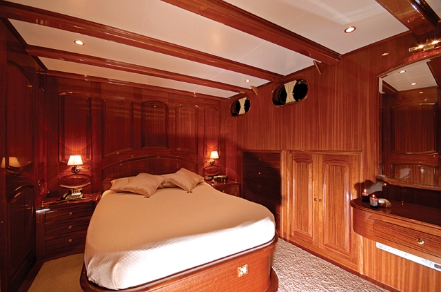 Yacht BLUE EYES -  Double Cabin 3.jpg