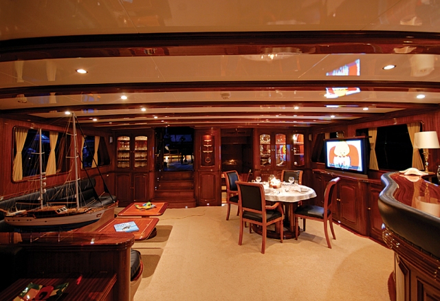 Yacht BLUE EYES -  Salon and Dining.jpg