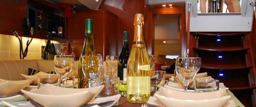 Yacht BLUE PASSION -   Dining detail.jpg