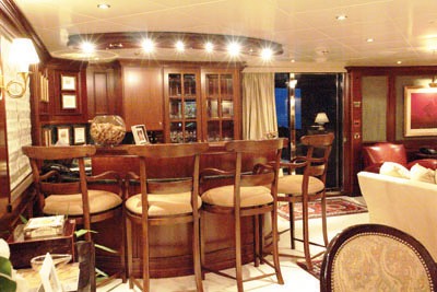 Yacht Big Aron Bar.jpg