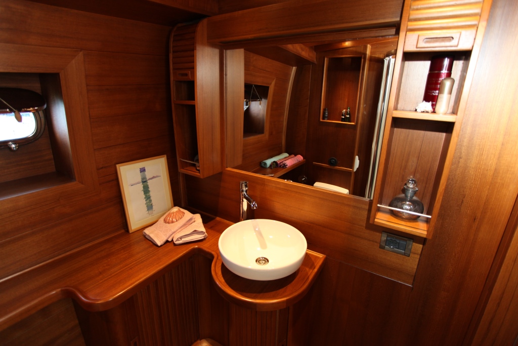 Yacht CAKIRYILDIZ - 008.JPG