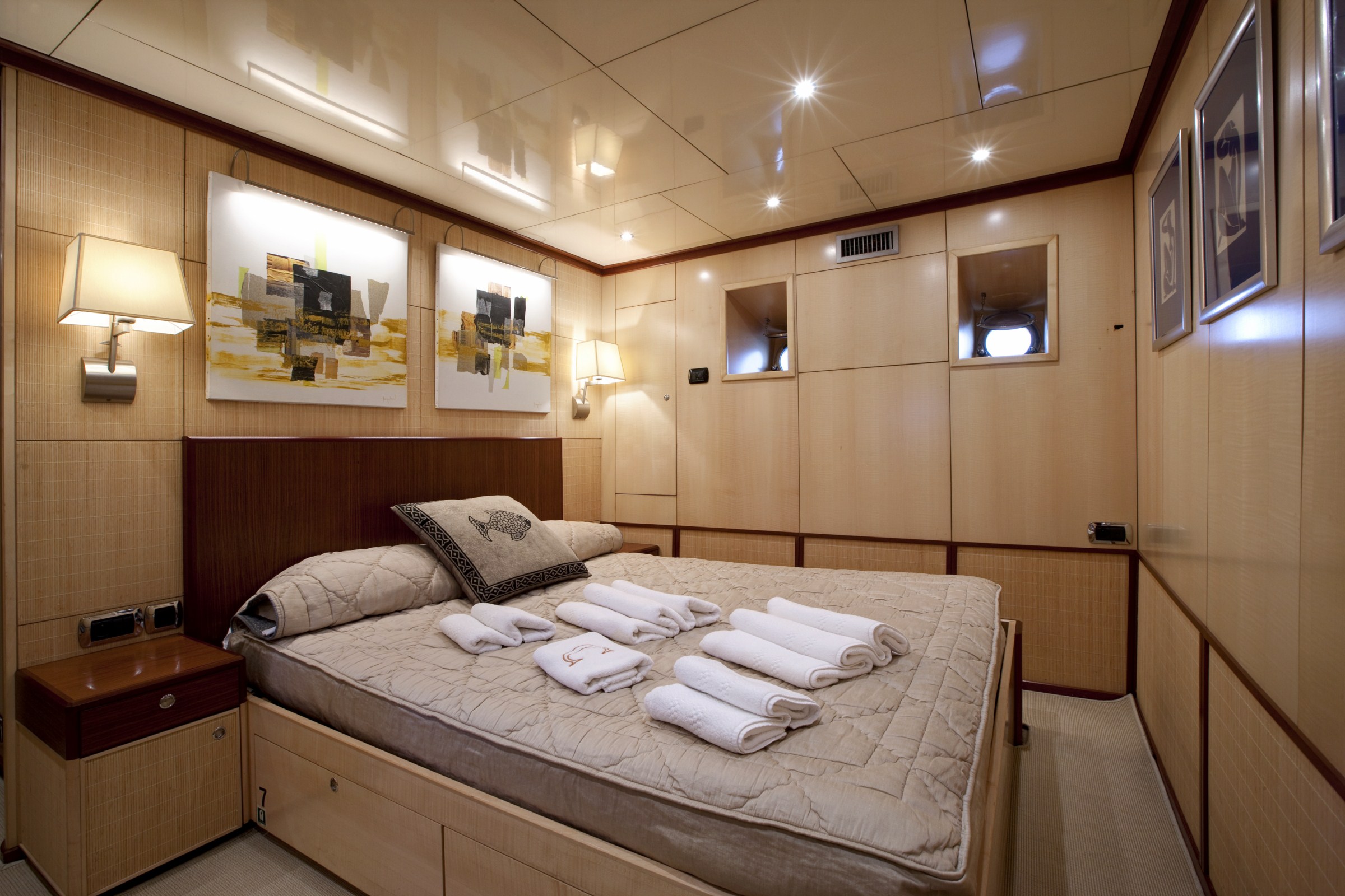 Yacht CLARA ONE - VIP Cabin.jpg
