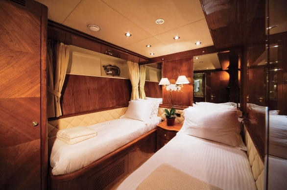 Yacht CRISTALEX -  Twin Cabin.jpg