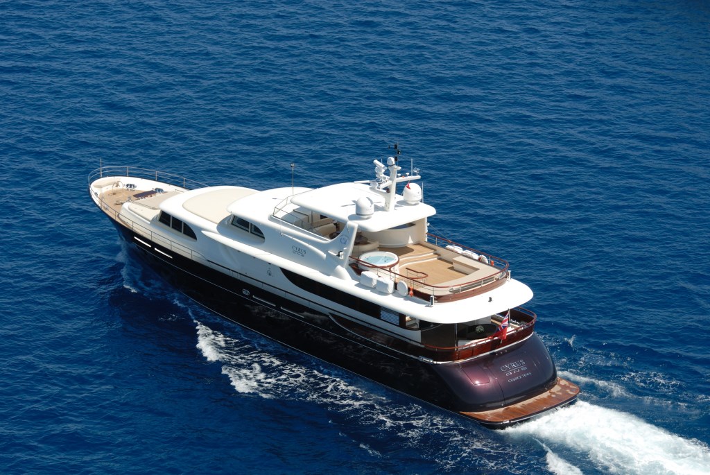 Yacht CYRUS ONE -  Aft View.jpg
