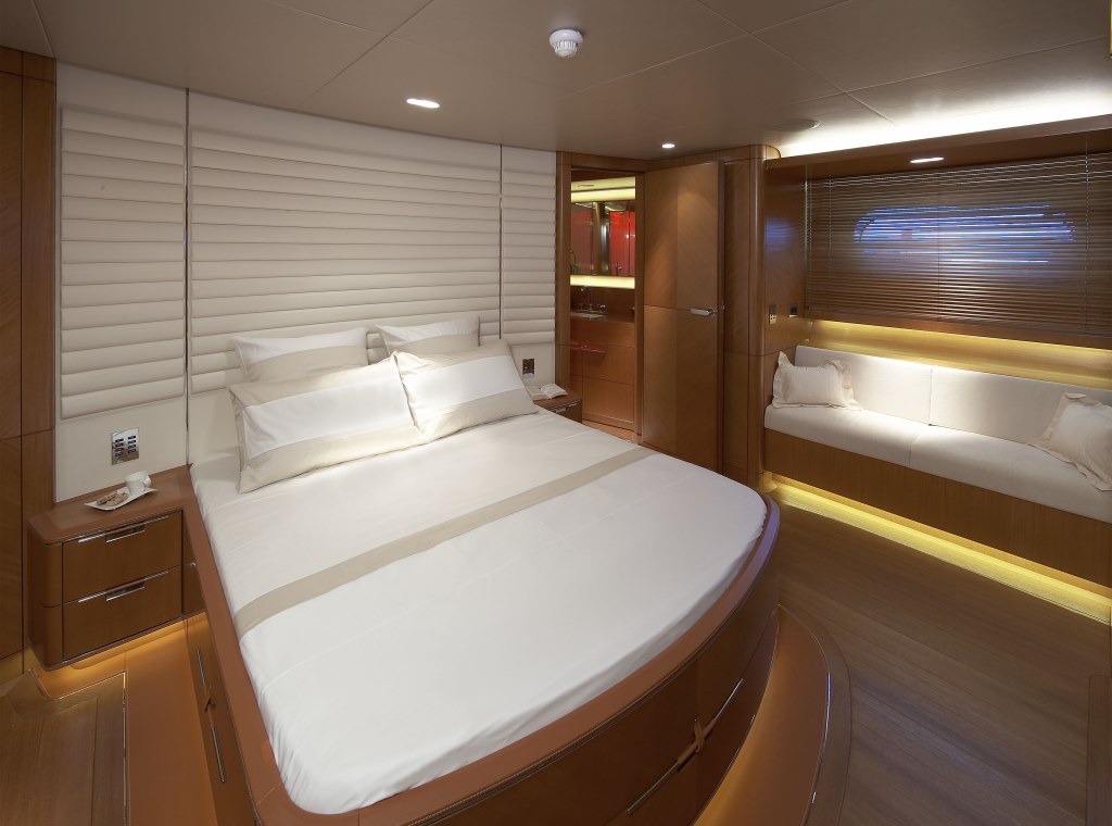 Yacht CYRUS ONE -  Guest Cabin 1.jpg